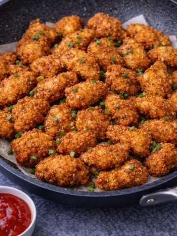 e608eca9 face 4250 8e0e 49e32f7b3658